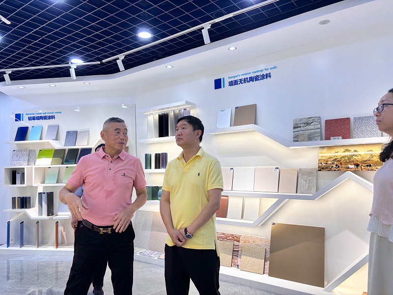 百适涂生产车间参观