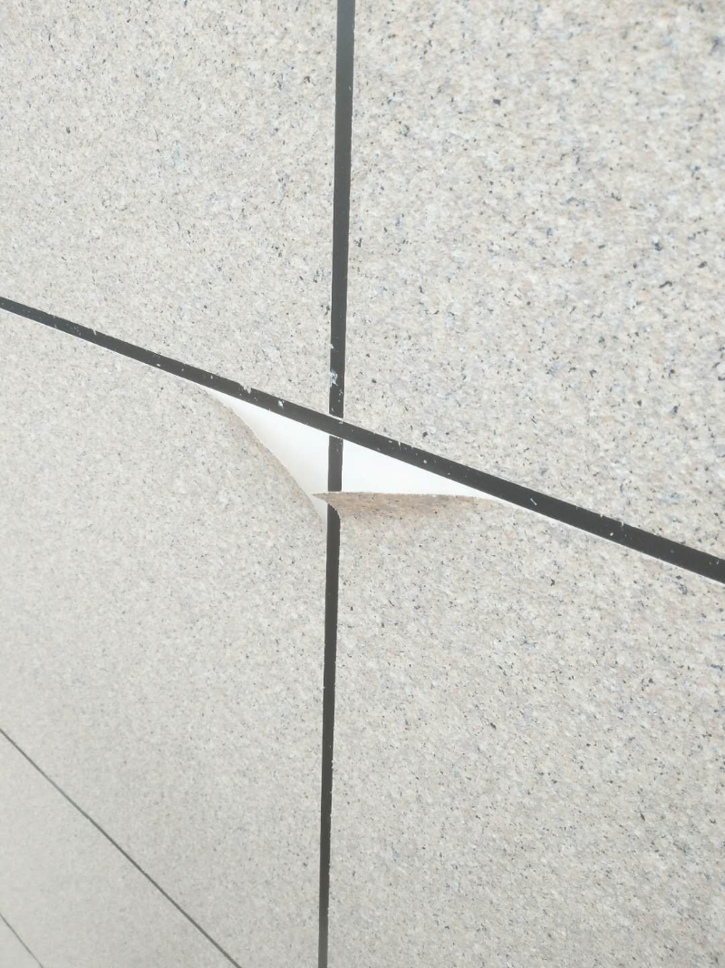 线条翘边问题示例
